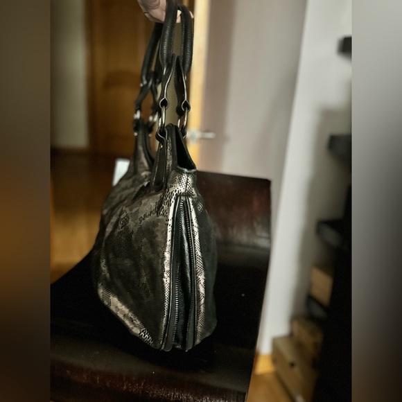 BODHI Shoulder Bag, Leather/Suede-like Material, expands on the bottom,worn once - Picture 10 of 14